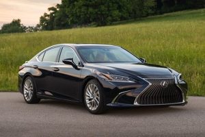 Lexus ES 300h ราคา 3,590,000 บาท ใหม่ ตารางผ่อนดาวน์