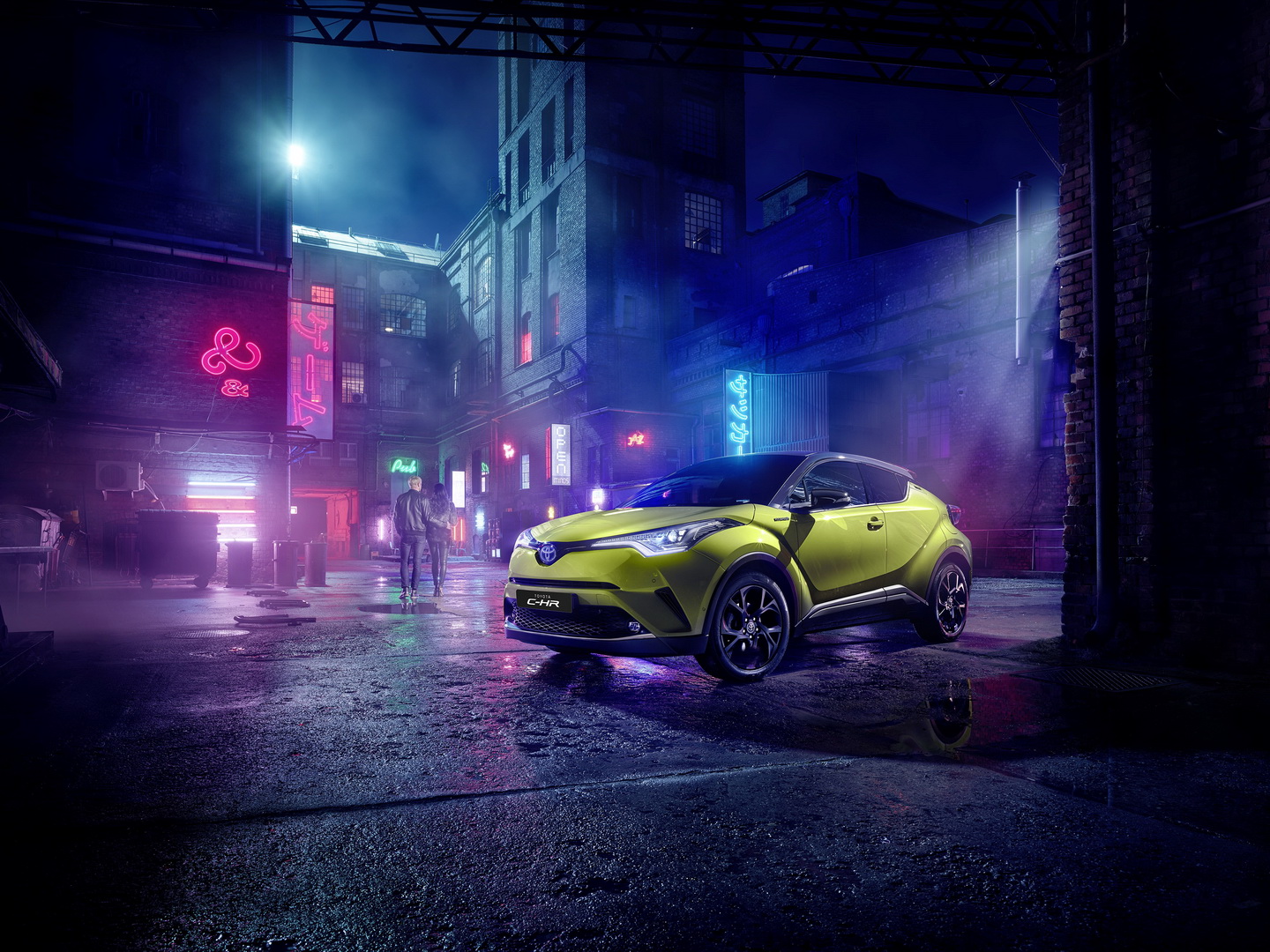 Toyota C-HR Neon Lime รุ่นพิเศษ เคาะราคา 920,000 บาทในยุโรป