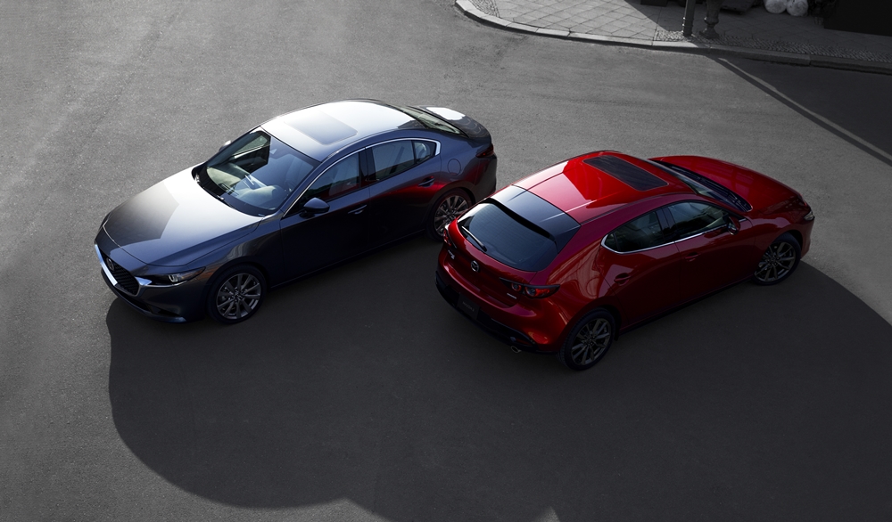 เผยภาพจริง! All-NEW Mazda3 Hatchback / Sedan