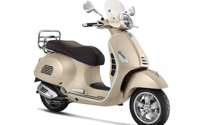 Vespa GTS Touring 300 ABS ราคา 209,900 บาท ตัวถังสีเบจ Beige Eleganza ใหม่