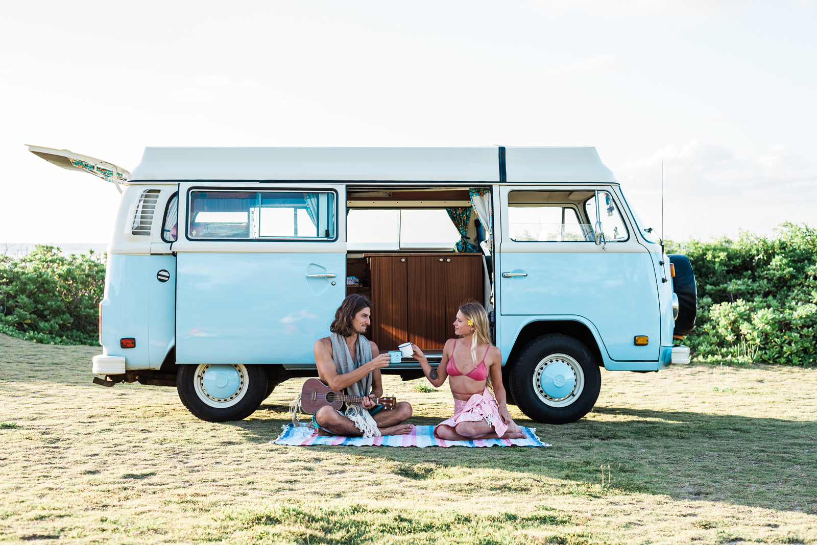 Volkswagen Westfalia 1977 โทนหน้าร้อน