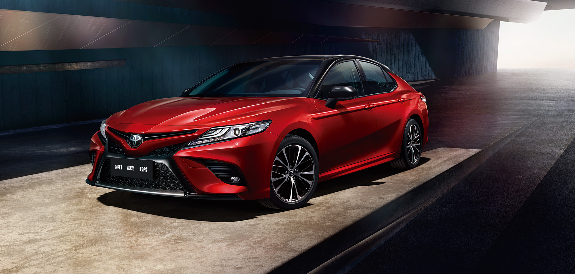 Toyota Camry 2019 หน้าเหมือน USA ราคา 894,000 บาทในจีน