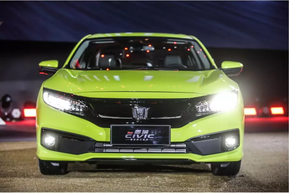 รูปภาพนี้มี Alt แอตทริบิวต์เป็นค่าว่าง ชื่อไฟล์คือ Honda-Civic-2019-21.png