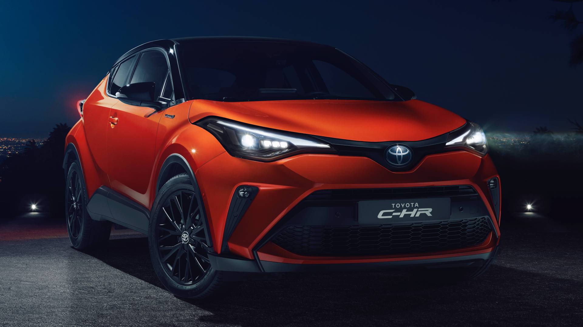 Toyota C-HR ไมเนอร์เช้นจ์ เบนซินไฮบริดใหม่ 180 แรงม้า + ลำโพง JBL