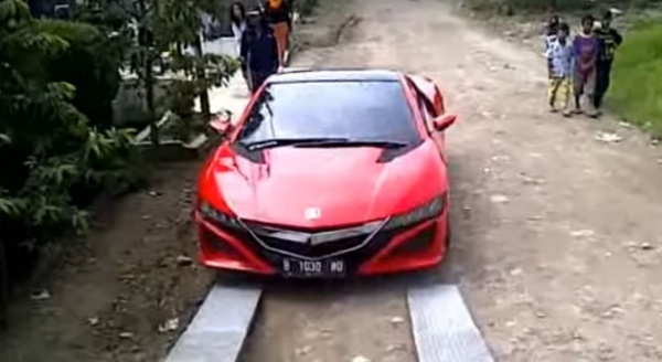 Honda Civic FD แปลงร่างเป็น Acura NSX