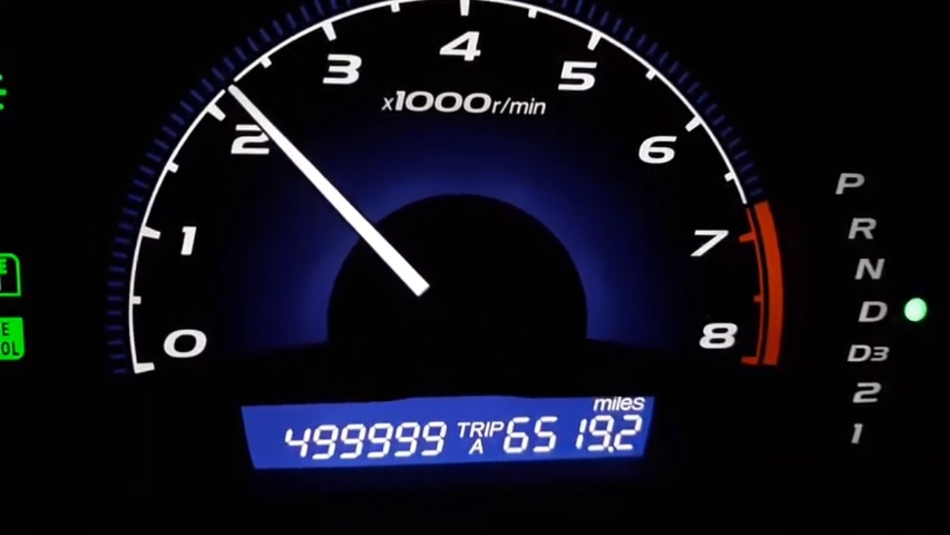 Honda Civic Sedan LX รุ่นปี 2011 โชว์วิ่งแล้วกว่า 800,000 กิโลเมตร (มีคลิป)