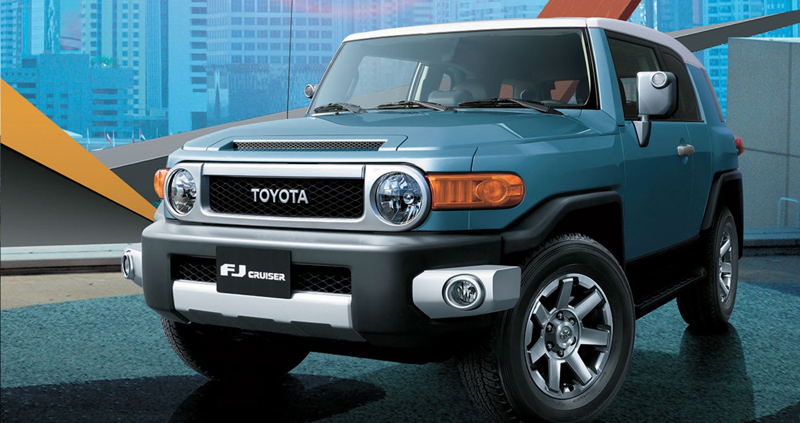 Toyota FJ Cruiser SUV ย้อนยุค ลากเจนยาว ในอาหรับเอมิเรตส์ และ แอฟริกาใต้