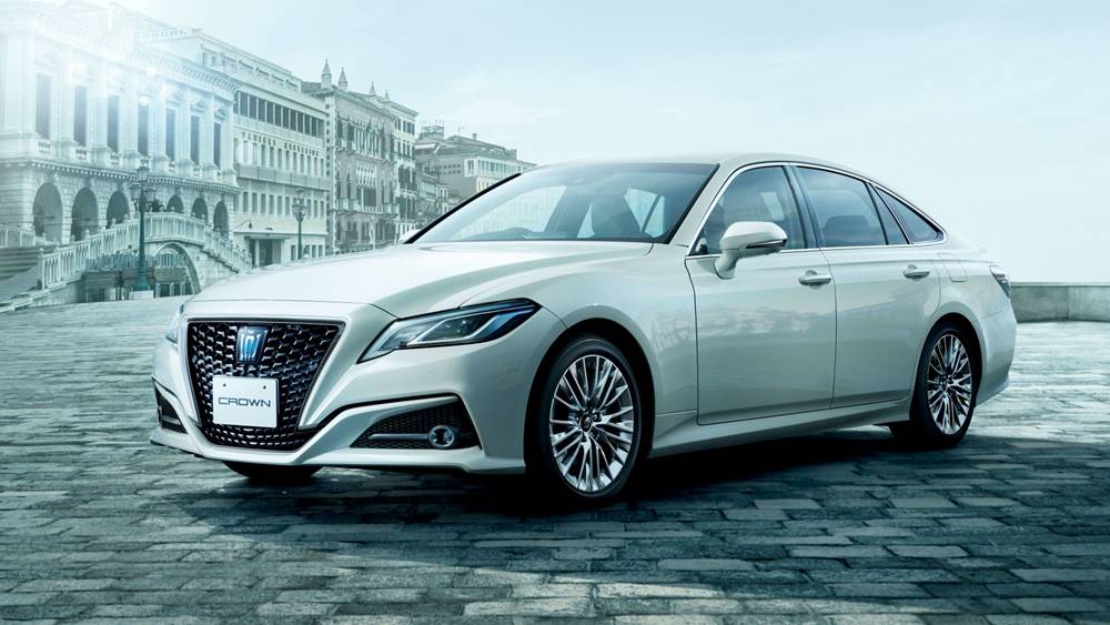 Toyota Crown รุ่นพิเศษ Limited Edition ครบรอบ 65 ปี Crown