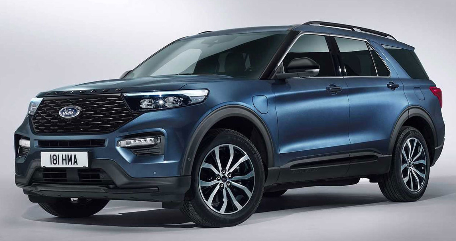 Ford Explorer PHEV อัตราสิ้นเปลือง 32 กม./ลิตร ให้กำลัง 451 แรงม้า