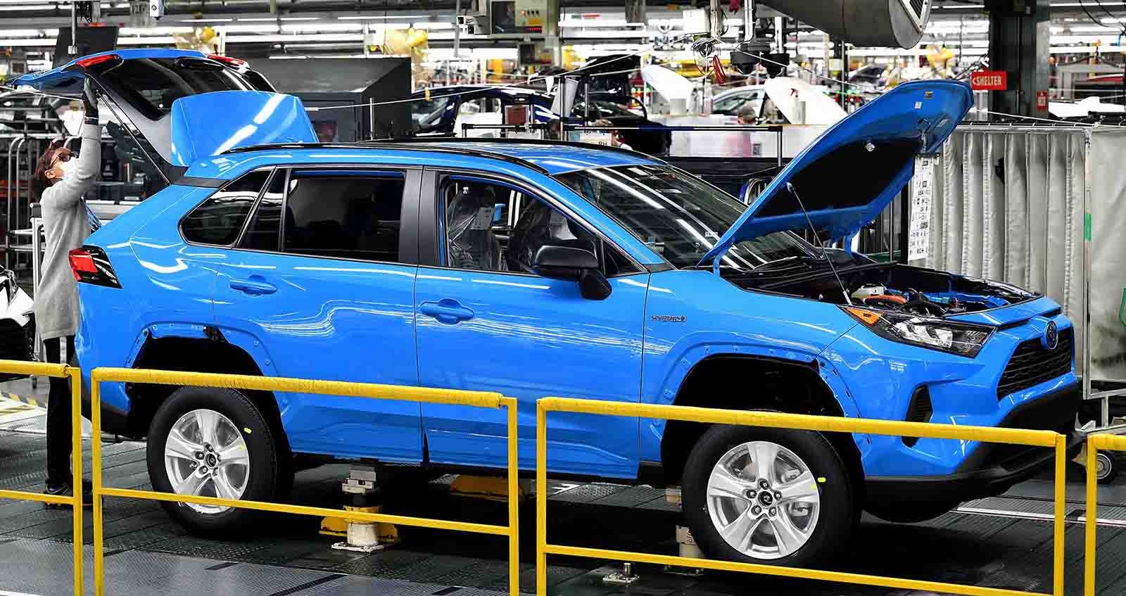 TOYOTA ฉลองผลิตครบ 13 ล้านคัน ในโรงงานที่ใหญ่ที่สุด Manufacturing Kentucky