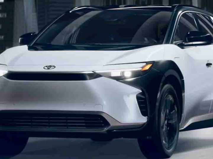 ปรับลดราคา 205,000 บาทในสหรัฐฯ TOYOTA bZ4X SUV ไฟฟ้า ราคาเริ่ม 1.27 ล้านบาท พร้อมรุ่น Limited ใหม่
