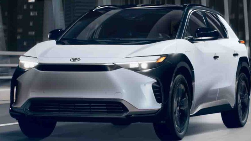 ปรับลดราคา 205,000 บาทในสหรัฐฯ TOYOTA bZ4X SUV ไฟฟ้า ราคาเริ่ม 1.27 ล้านบาท พร้อมรุ่น Limited ใหม่