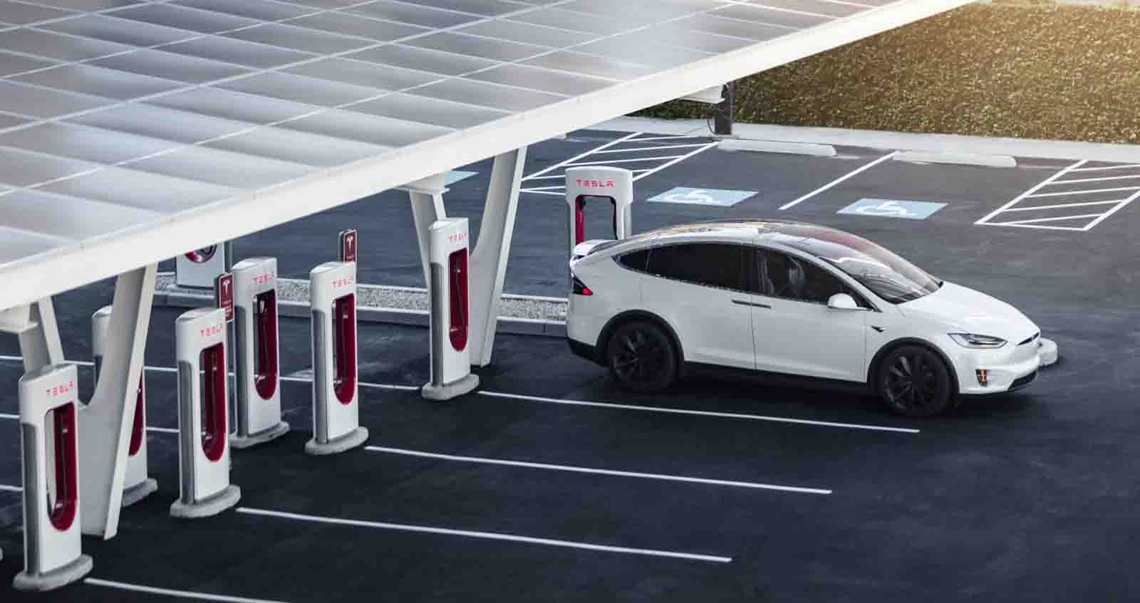 Tesla Supercharger จะเพิ่มสถานีชาร์จรองรับรถยนต์แบรนด์อื่นๆ ภายในสิ้นปี 2564