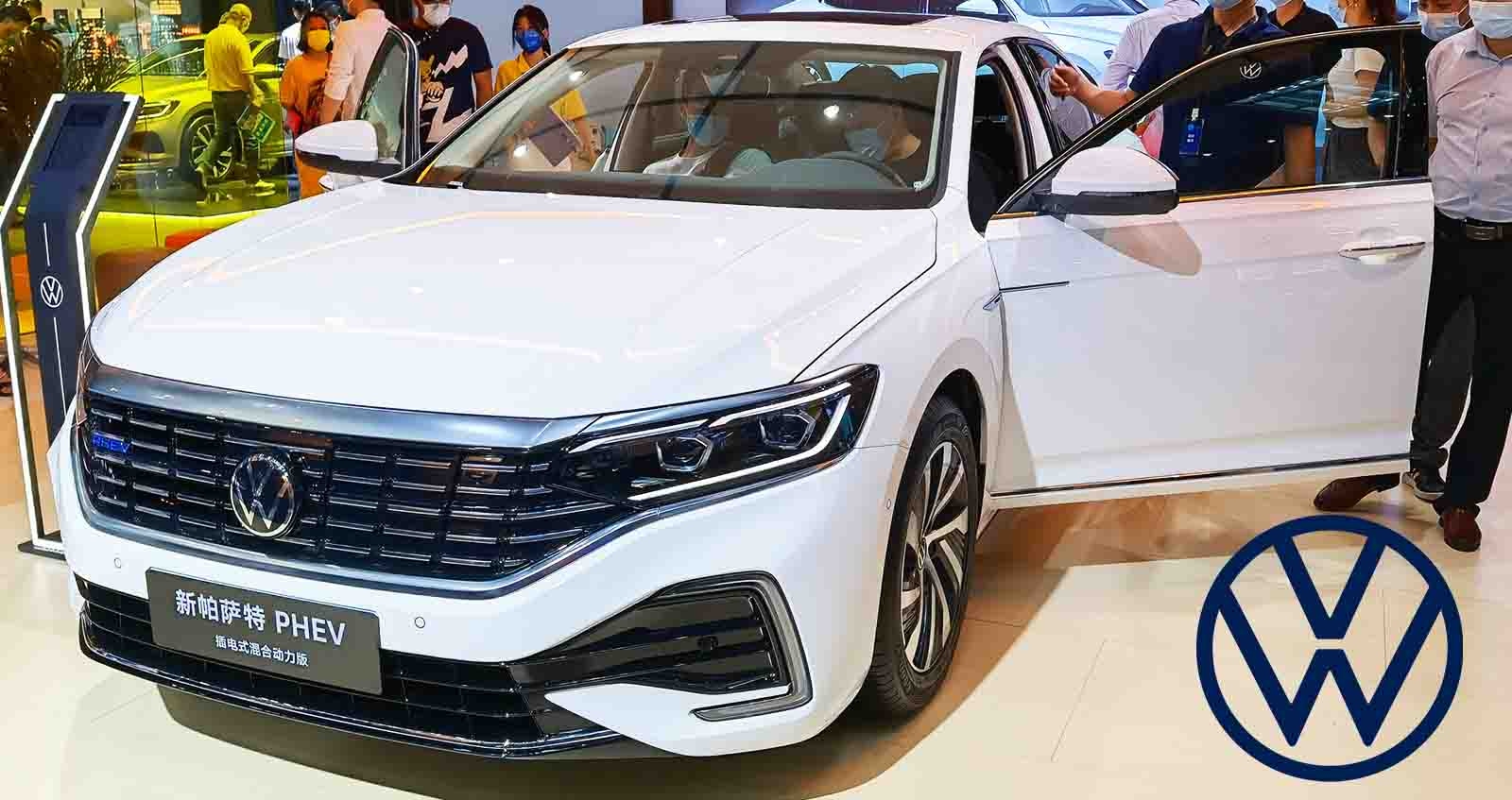 Volkswagen Passat ซีดานปรับใหม่ พร้อมขุมพลัง PHEV