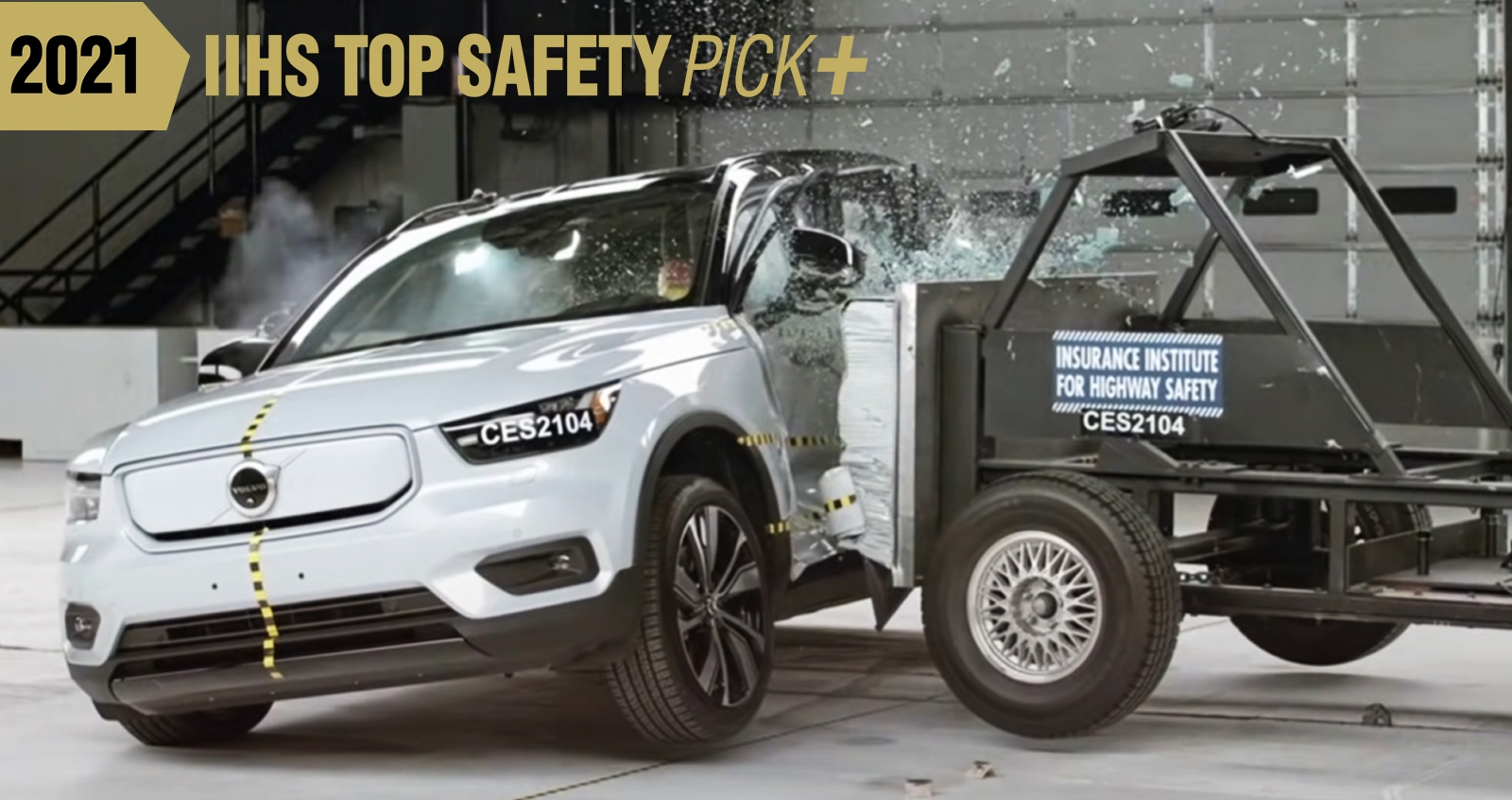 ทดสอบการชน Volvo XC40 Recharge คะแนนดีเยี่ยม IIHS Top Safety Pick+