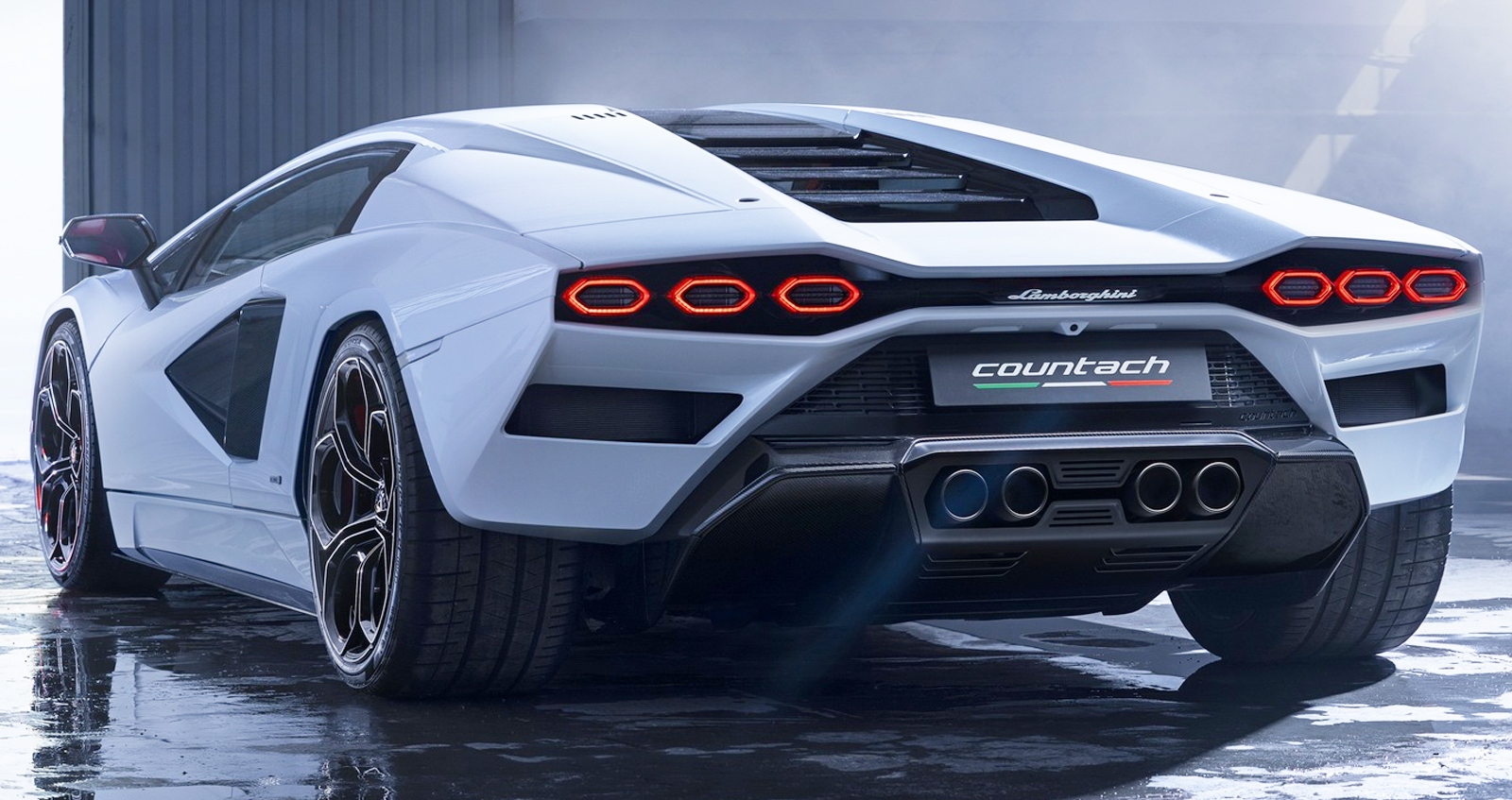 ขายหมดแล้ว Lamborghini Countach LPI 800-4 เพียง 112 คัน ราคา 88 ล้านบาท ในสหรัฐฯ