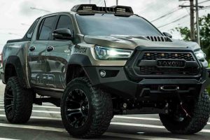 TOYOTA HILUX REVO RAD คู่แข่งสมควรกับ Ranger Raptor สร้างโดยชาวไทย