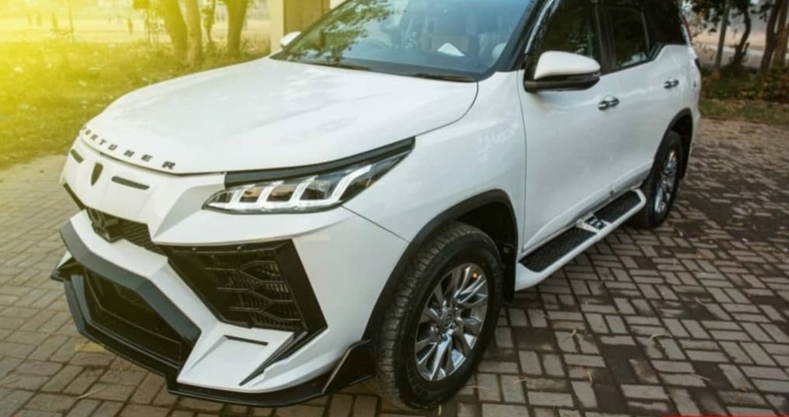 TOYOTA FORTUNER แปลงหน้า Lamborghini Urus