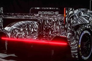 Porsche ปล่อยภาพไฮเปอร์คาร์ ในการแข่ง Le Mans 24 Hour