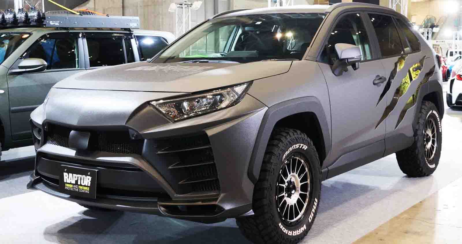 TOYOTA RAV4 แต่งพิเศษหน้า Urus และ Raptor Liner