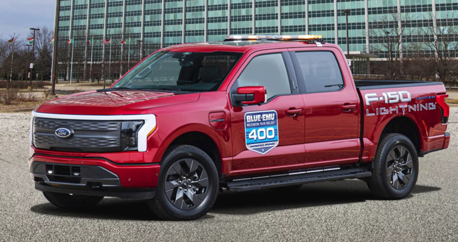 เตรียมลงแข่งใน NASCAR 2022 FORD F-150 Lightning กระบะไฟฟ้า