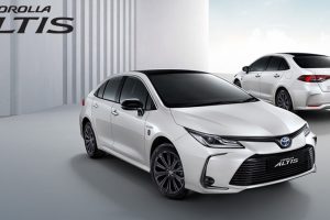 เพิ่ม 25,000 บาท TOYOTA Corolla Altis รุ่นฉลอง 60 ปี ราคา 1,019,000 บาท