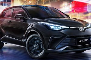 TOYOTA IZOA 2.0 HEV 184 แรงม้า ราคา 843,000 - 875,000 บาท ในจีน