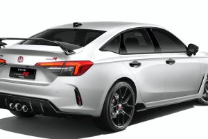 HONDA CIVIC TYPE R 2022 เวอร์ชั่นซีดาน 4 ประตู ภาพโดย Theottle