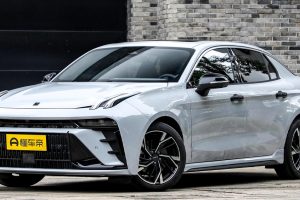 เปิดราคา 817,000 - 933,000 บาทในจีน Lynk & Co 03 2.0TD / 1.5T ไฮบริด ใหม่