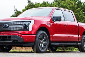 ฟอร์ด เพิ่มราคากระบะไฟฟ้า 30% F-150 Lightning เริ่ม 1.94 - 3.62 ล้านบาท ในสหรัฐฯ 370 - 515 กม./ชาร์จ EPA