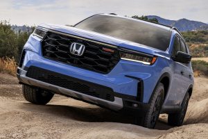 ขับขี่ได้แบบออฟโรด Honda Pilot TrailSport 3.5L V6 285 แรงม้า ในสหรัฐฯ