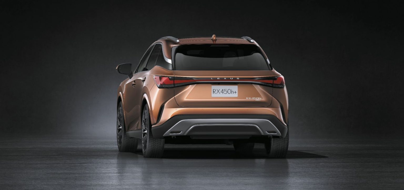 เปิดราคาในไทย Lexus RX 450h+ AWD ปลั๊กอินไฮบริด วิ่งไฟฟ้า 87 กม./ชาร์จ ...