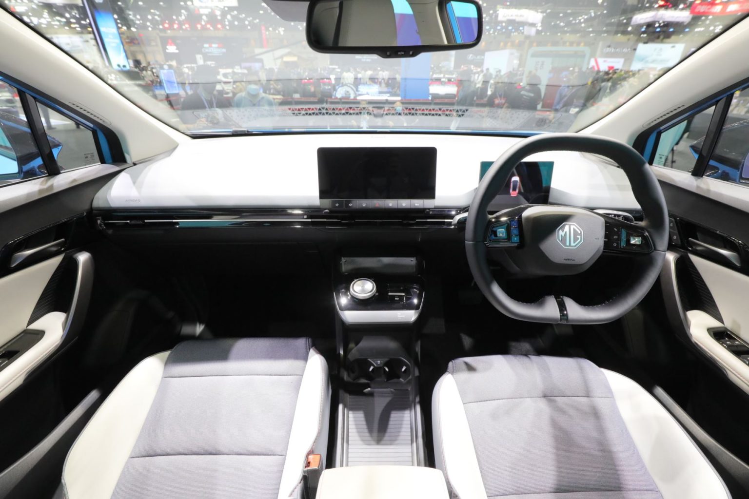https://www.car250.com/wp-content/uploads/2022/11/MG-Motor-Expo-2022-11-NEW-MG4-ELECTRIC-1536x1024.jpg