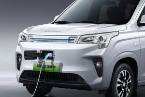 Dongfeng Fengguang E380 MPV ไฟฟ้า 310 กม./ชาร์จ 8 ที่นั่งราคา 749,000 - 827,000 บาทในจีน