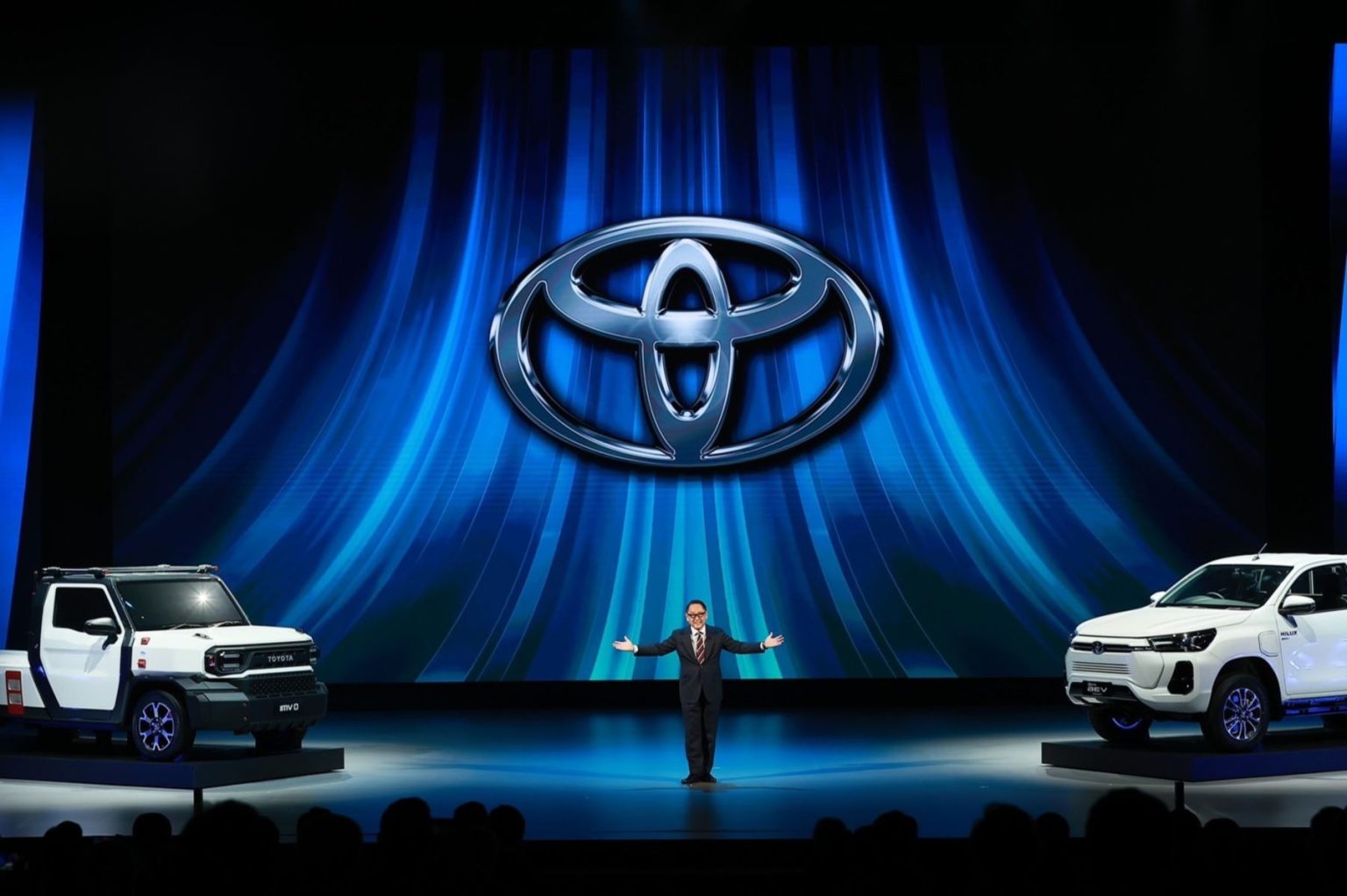  Toyota IMV0 Hilux Revo BEV Concept 60 