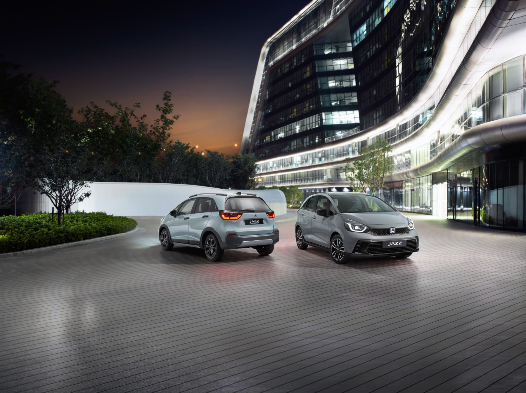 Honda jazz clearance hev price