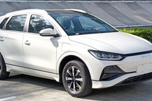 เผยภาพ BYD e2 ไฟฟ้าใหม่ ก่อนเปิดตัวในจีน คาดวิ่งได้กว่า 500 กม./ชาร์จ