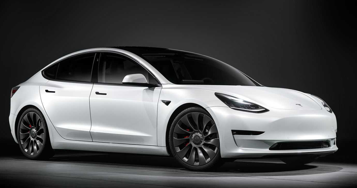 ลดราคากว่า 324,000 บาทในยุโรป TESLA MODEL Y และ MODEL 3