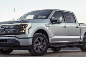 Ford EVs ไฟฟ้าในอนาคต กระบะไฟฟ้าขนาดใหญ่ แบตเตอรี่ขนาดเล็กลง