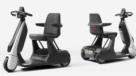 TOYOTA C Walks ไฟฟ้า สำหรับคนชรา ราคา 129,900 บาทในญี่ปุ่น 16 กม./ชาร์จ