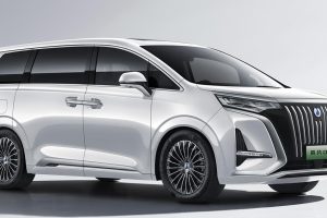 ชาร์จเร็ว 15 นาทีวิ่งได้ 230 กม. Denza D9 EV ไฟฟ้า 620 กม./ชาร์จ CLTC ราคา 1.97 - 2.32 ล้านบาท ในจีน