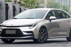 อัตราประหยัด 23.2 กม./ลิตร TOYOTA LEVIN ในจีน 1.8 ไฮบริด 135 แรงม้า ภาพคันจริง