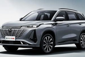 Changan CS75 PLUS 1.5T 185 แรงม้า / 2.0T 230 แรงม้า ราคาในจีน 615,00 - 738,000 บาท