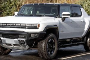 ครึ่งปีส่งมอบ 49 คัน GMC HUMMER EV กระบะไฟฟ้า 571 กม./ชาร์จ EPA ยอดจอง 90,000 คัน
