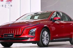 560 กม./ชาร์จ CLTC Hongqi E-QM5 PLUS เปิดขายจีน 980,000 บาท