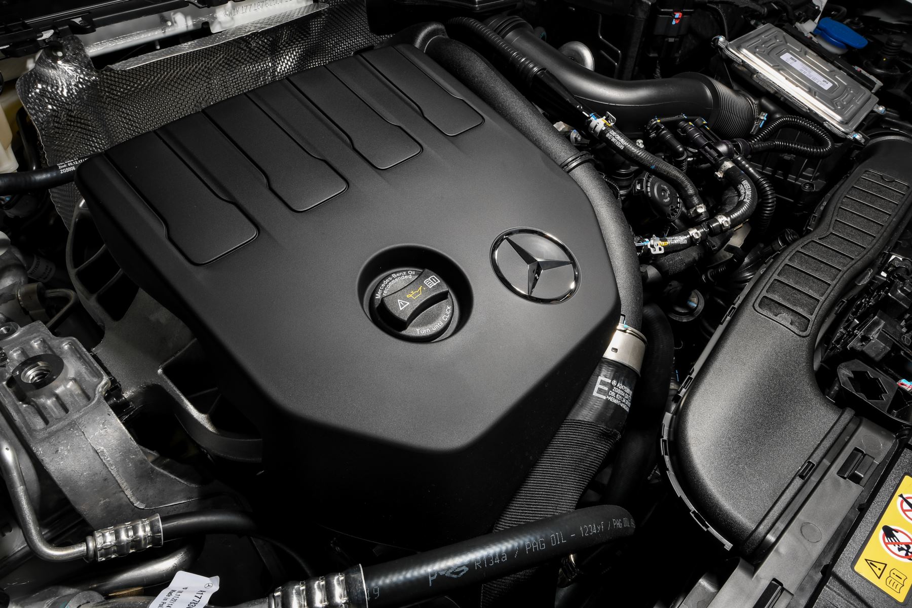 เปิดขายไทย 2,320,000 บาท Mercedes-benz A-Class A 200 AMG Dynamic ปรับ ...