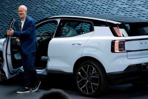 เปิดขายสหรัฐฯ 1.29 - 1.72 ล้านบาท VOLVO EX30 EV 442 กม./ชาร์จ EPA