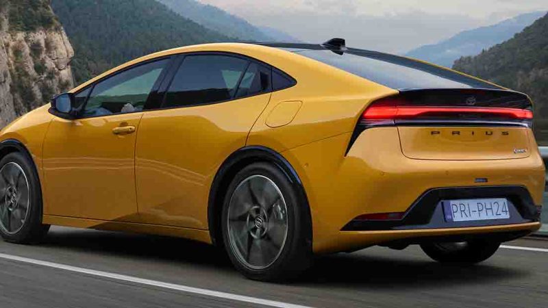 TOYOTA PRIUS PHEV ใหม่ 2025 ราคาในยุโรป 1.56 ล้านบาท วิ่งไฟฟ้า  86 กม. WLTP