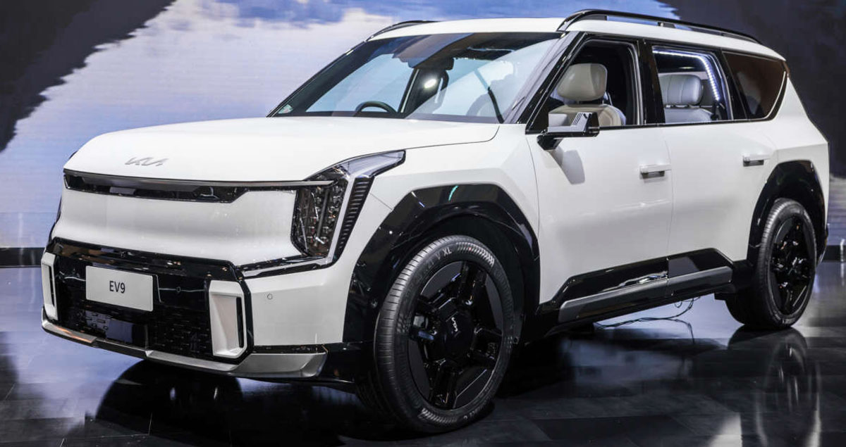 เผยราคา 4.55 ล้านบาทในอินโดฯ All-NEW KIA EV9 SUV ไฟฟ้า 497 กม./ชาร์จ WLTP