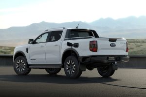 วิ่งไฟฟ้า 45 กม. FORD RANGER ปลั๊กอินไฮบริด เบนซิน 2.3 EcoBoost เทอร์โบ